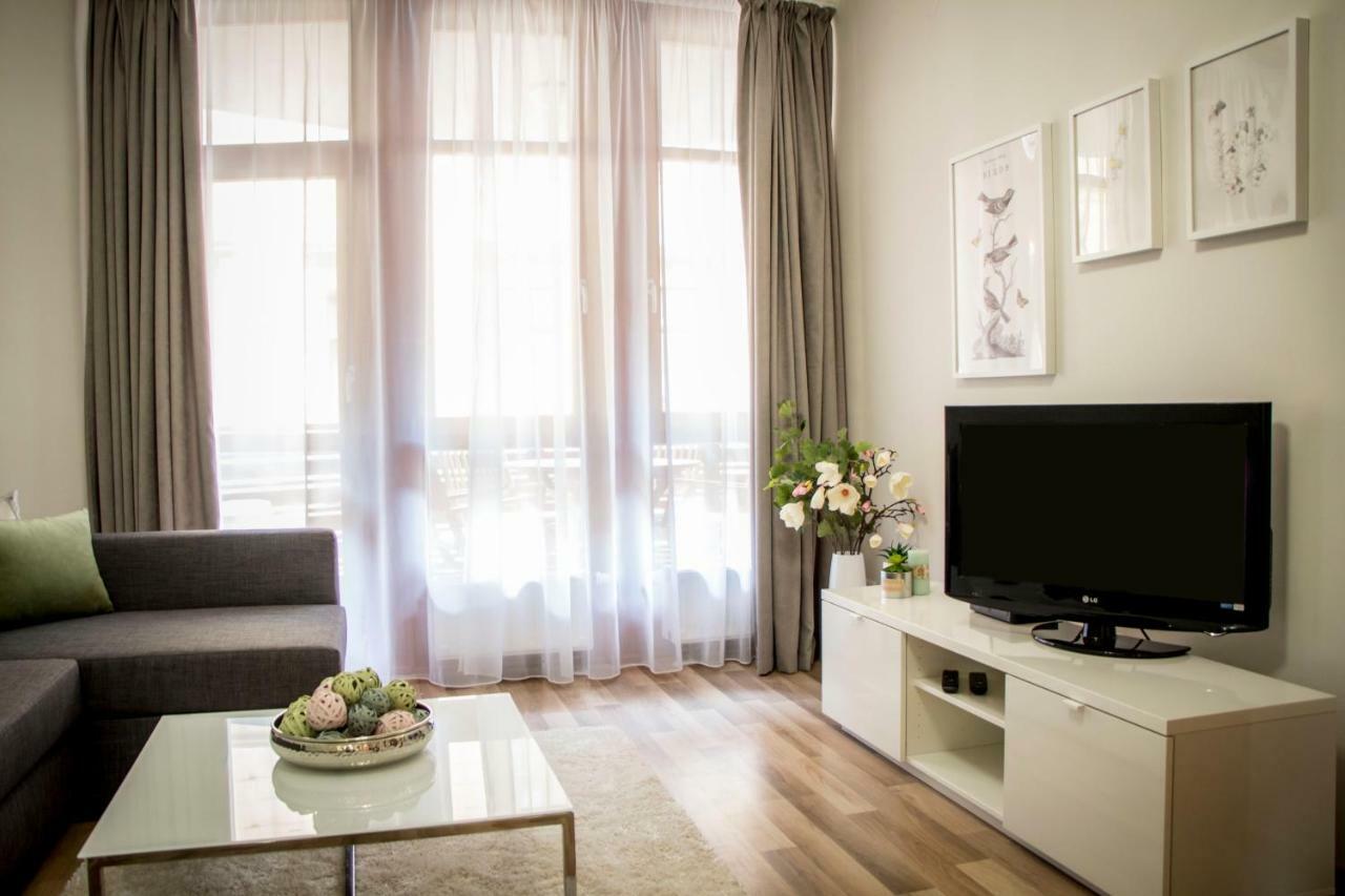 Don Quijote Apartment บูดาเปสต์ ภายนอก รูปภาพ