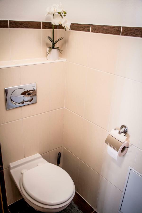 Don Quijote Apartment บูดาเปสต์ ภายนอก รูปภาพ