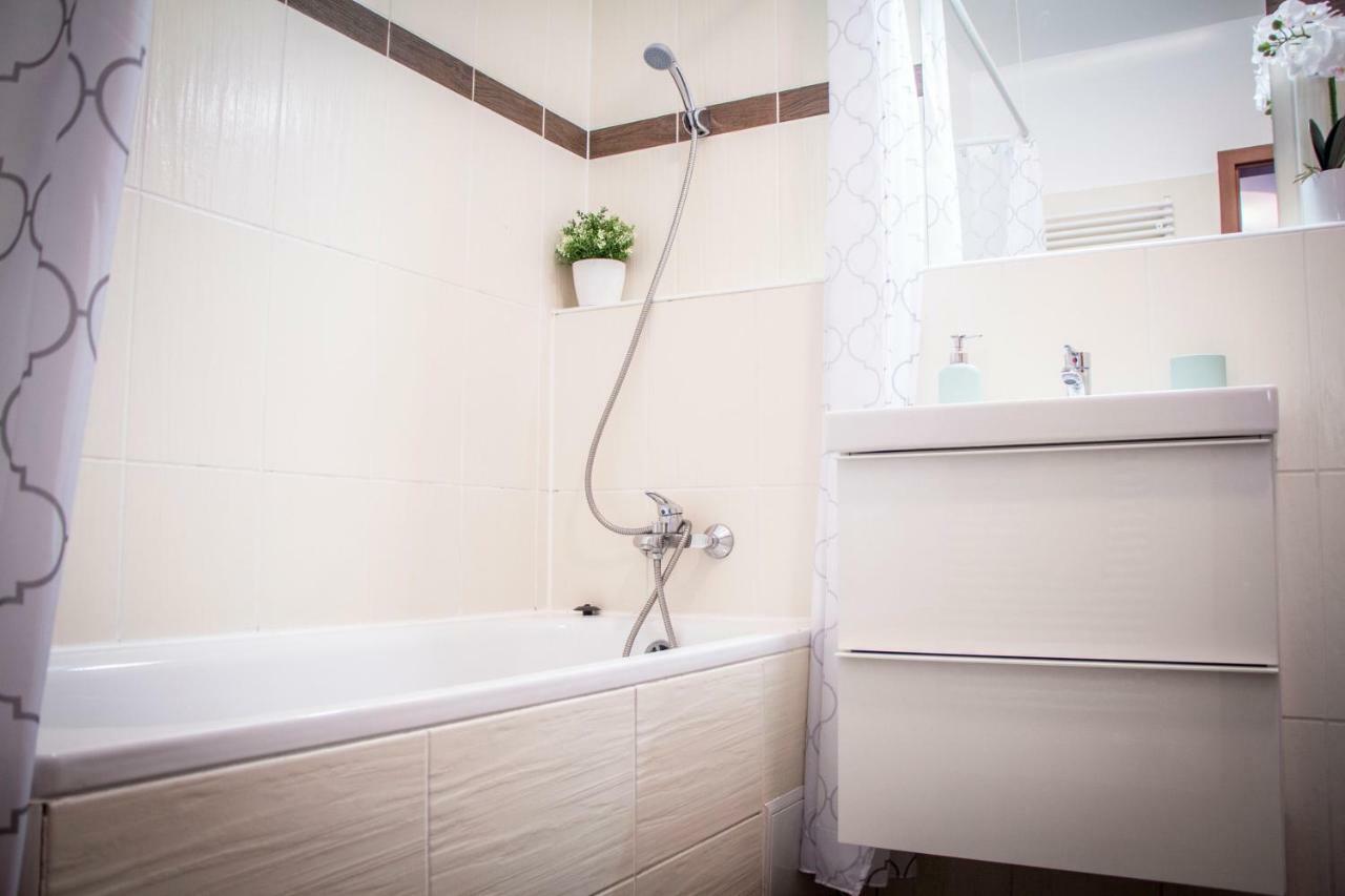 Don Quijote Apartment บูดาเปสต์ ภายนอก รูปภาพ