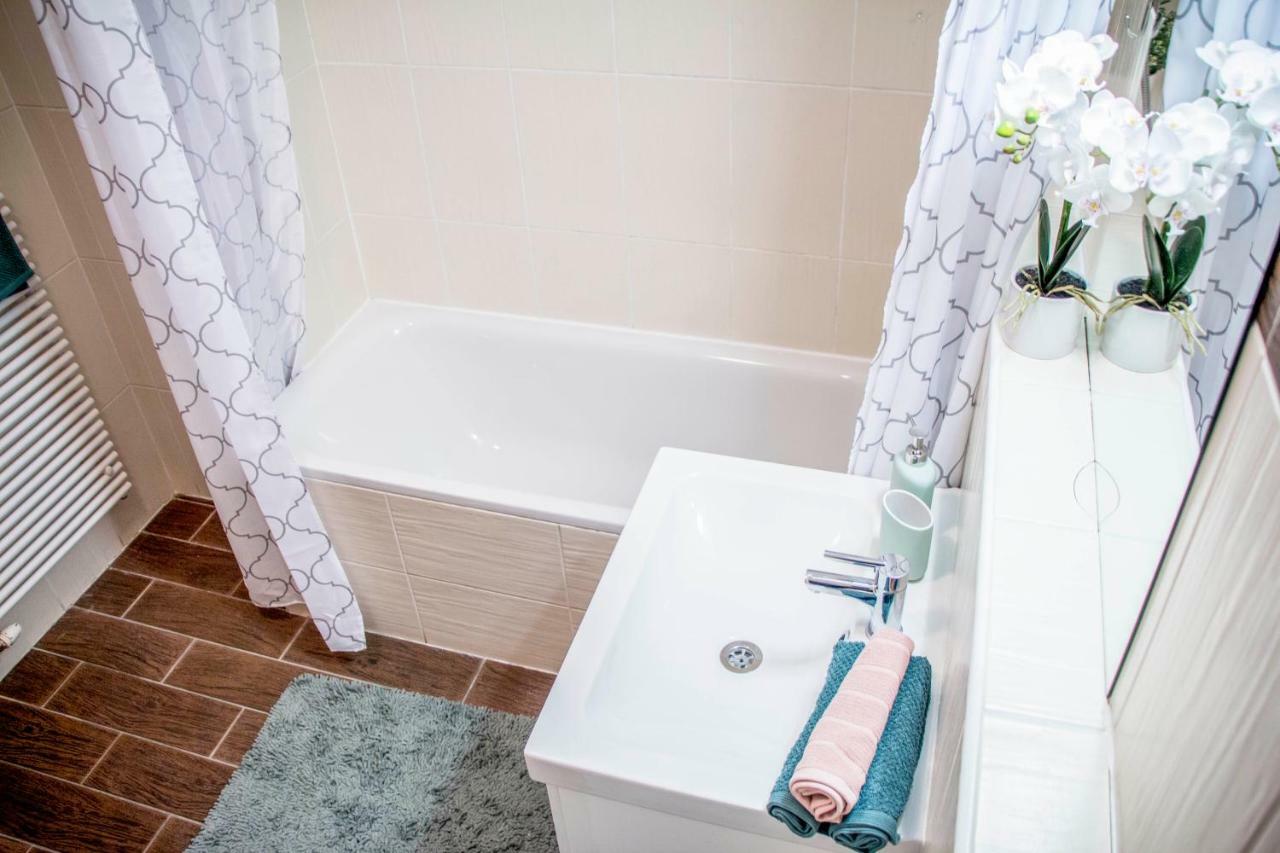 Don Quijote Apartment บูดาเปสต์ ภายนอก รูปภาพ